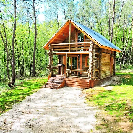 Magnifique En Rondins Avec Ou Sans Et Tipis En Plaine Nature Environnement Ressourcant Au Calme Vue Imprenable Lascaux Non Disponible Juillet Et Aout *